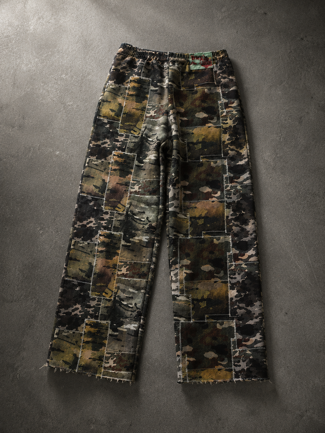 DRY ROT STITCH CAMO PANTS