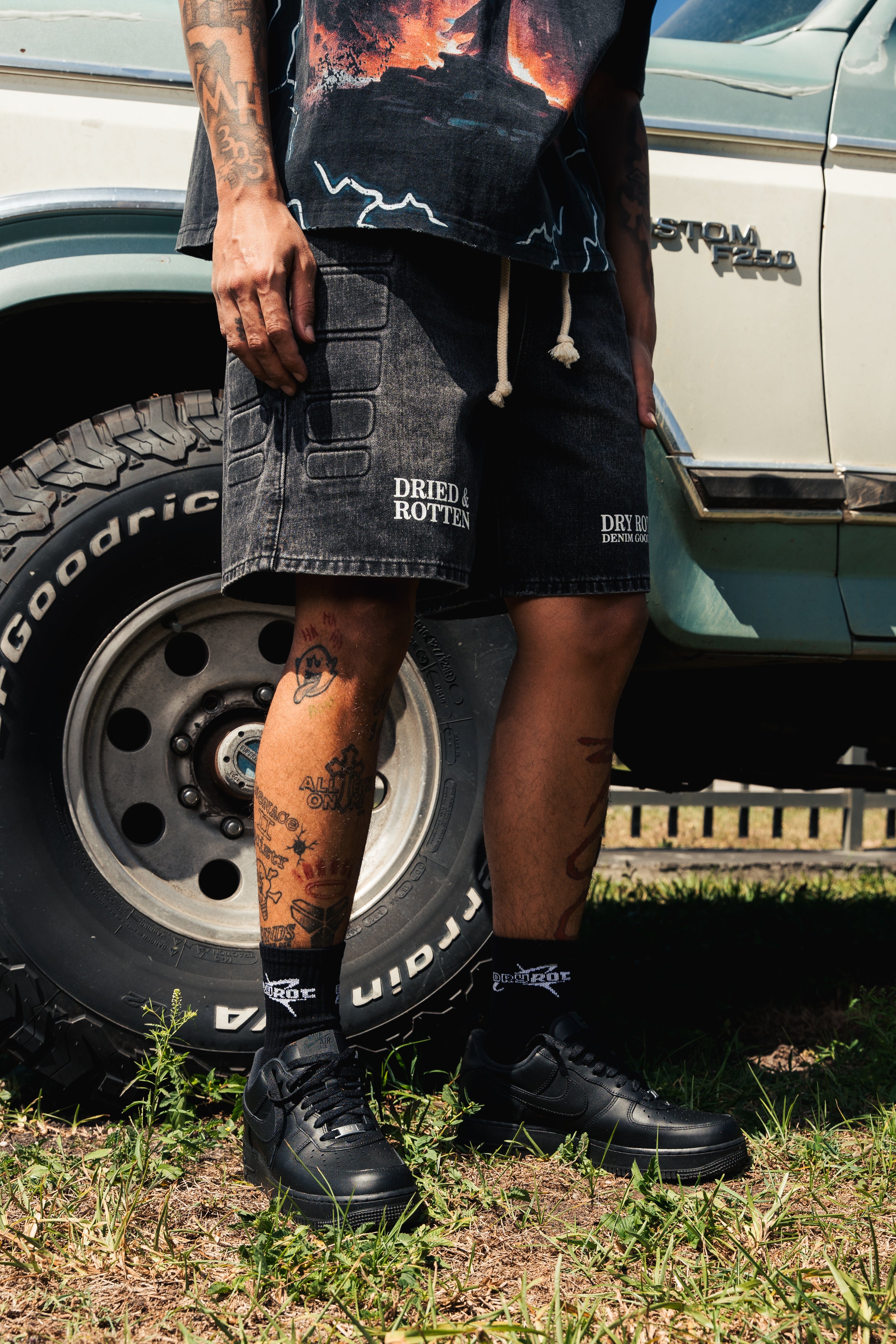 DRY ROT DENIM GOODS SHORT